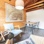 Mirador Auf Der Sonnenterrasse Von Saas-Fee